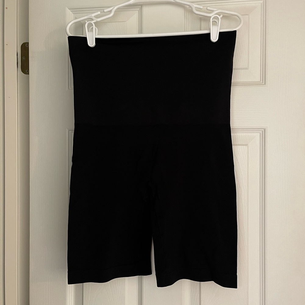 Black Shapermint shape wear
